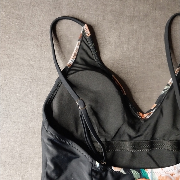 Cupeshe One piece - Picture 6 of 7